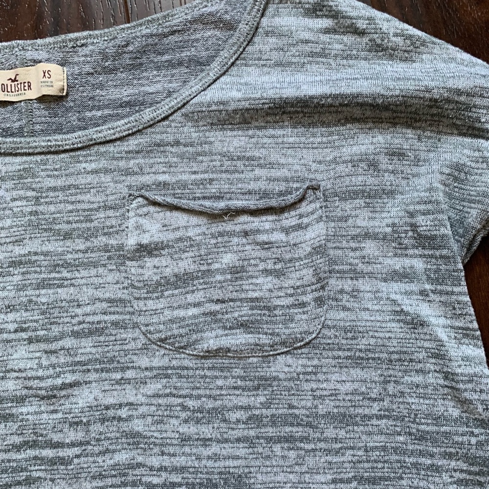 Long sleeve crop top